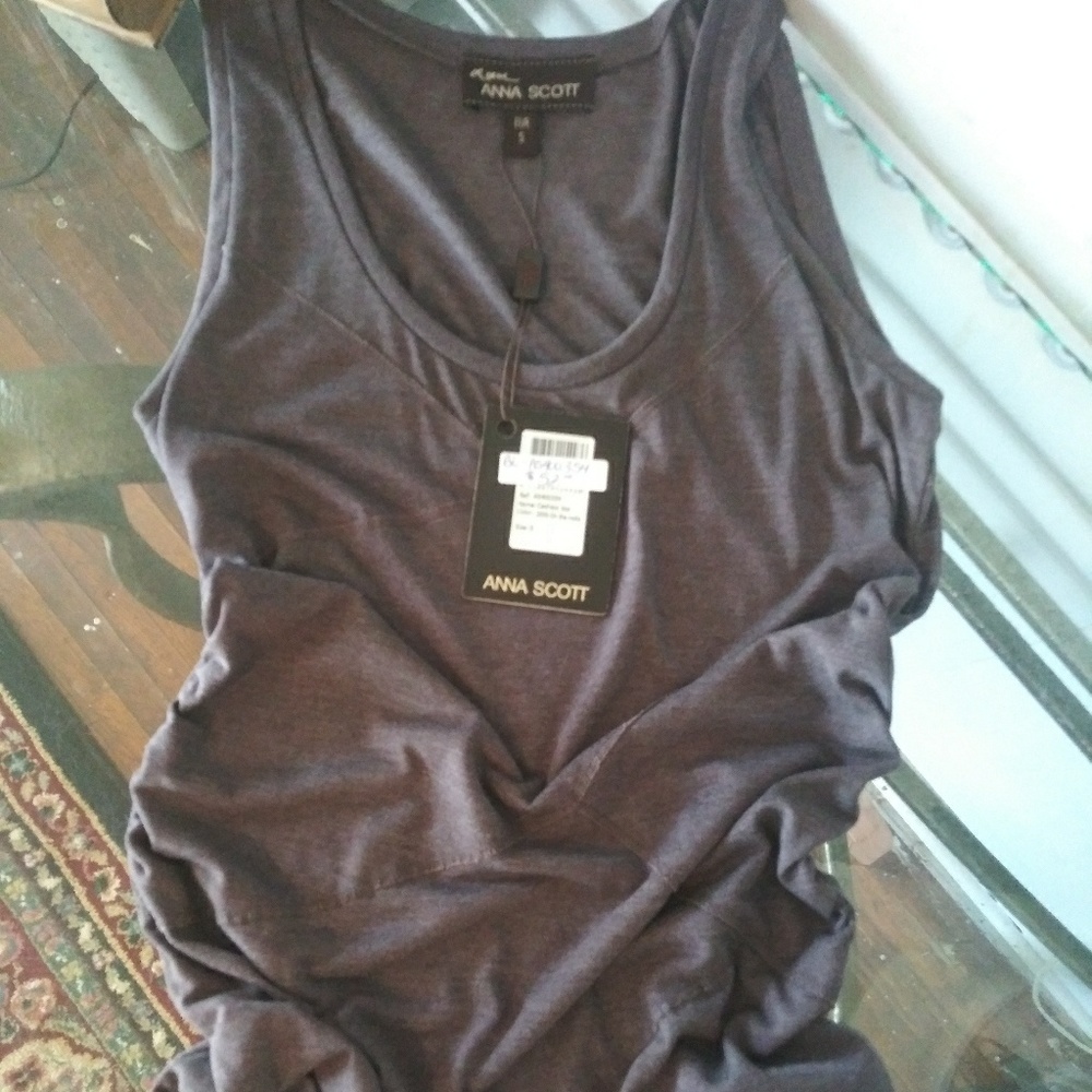 NWT Anna Scott Top